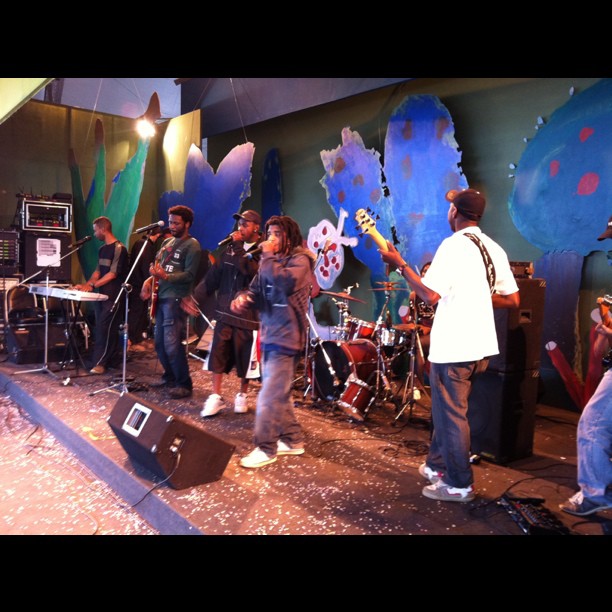 Realidade Negra" ao palco da Fliizona. Hip hop quilombola do Campinho!”