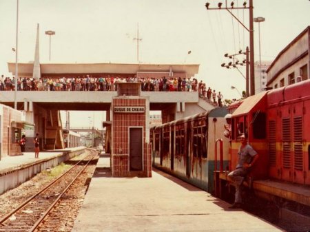 Estação de trem de Caxias, década de 1970. Autor desconhecido. 
