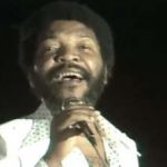 Martinho da Vila cantando samba da Cartolinhas de Caxias